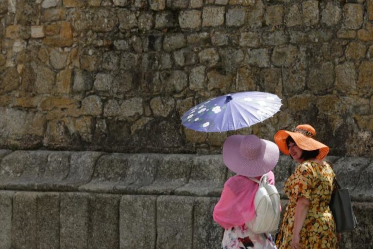 BRAGANÇA, ÉVORA E PORTALEGRE SOB AVISO AMARELO POR CAUSA DO CALOR