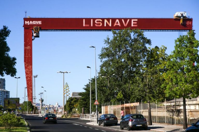 COVID-19: SURTO NA LISNAVE SOBE PARA 12 CASOS DE INFEÇÃO
