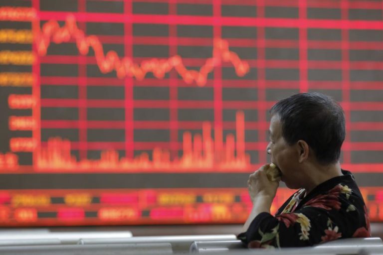 BOLSA DE XANGAI ENCERRA A SUBIR 0,37%