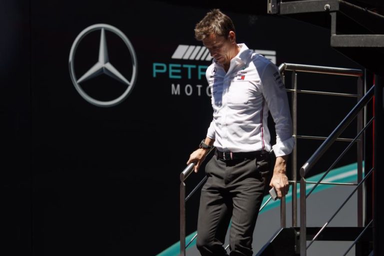 PATRÃO DA MERCEDES ADMITE QUE HOUVE FALTA DE FIABILIDADE NO GP DA ÁUSTRIA DE F1