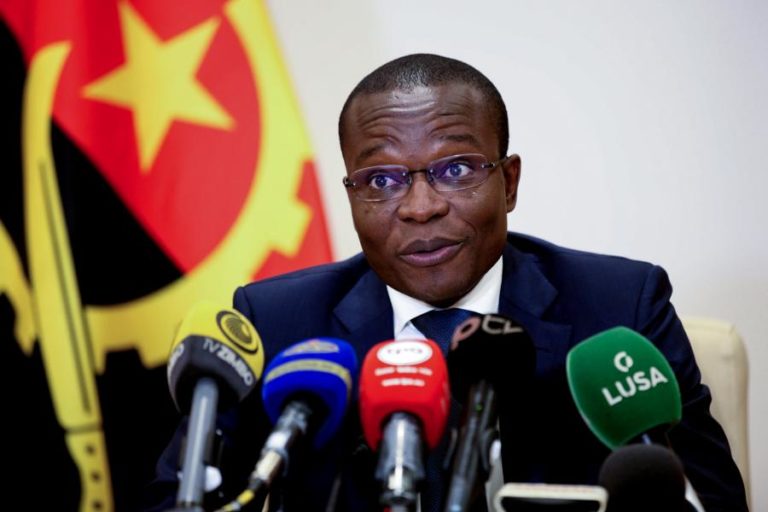 COVID-19: REINÍCIO DAS AULAS EM ANGOLA ADIADO SEM NOVA DATA