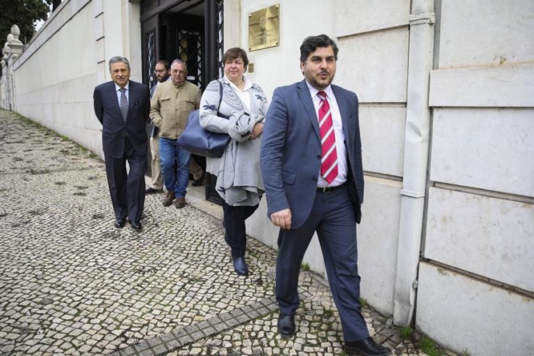 COVID-19: LOURES QUER MAIOR COORDENAÇÃO REGIONAL E ESTUDO APROFUNDADO DE REDES DE CONTÁGIO