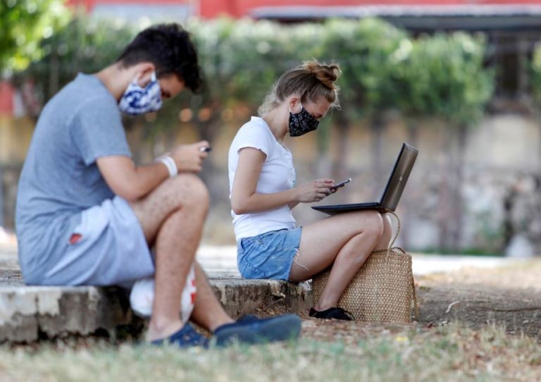 NOVENTA POR CENTO DOS MUNICÍPIOS PORTUGUESES COM VALES DA UE PARA INSTALAR ‘WI-FI’
