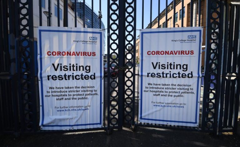 COVID-19: REINO UNIDO SUSPENDE CONTAGEM DE MORTOS PARA VERIFICAR “FALHAS ESTATÍSTICAS”