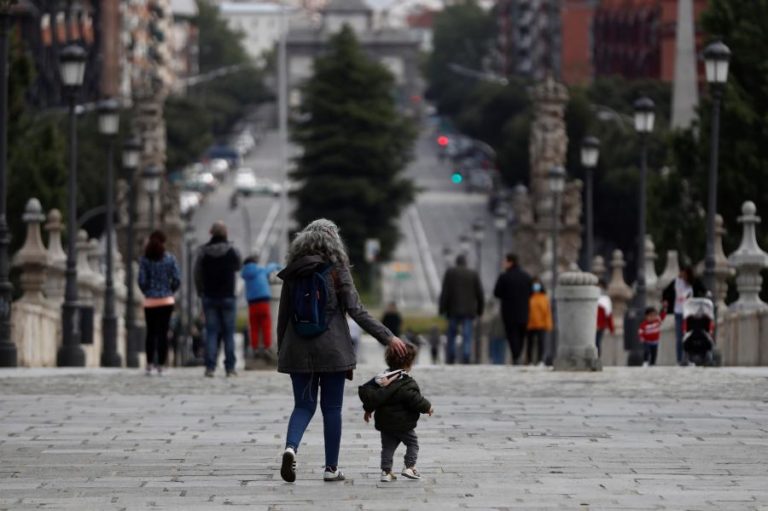 COVID-19: COMUNIDADE DE MADRID OBRIGA A USAR MÁSCARA E VAI “RASTREAR” CASOS ATRAVÉS DE BI