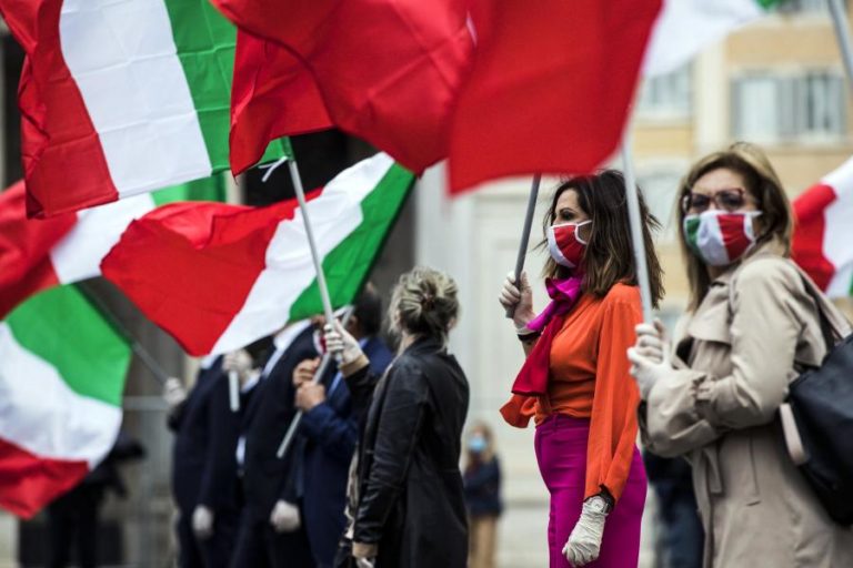 COVID-19: ITÁLIA CONTABILIZA 386 NOVOS CASOS NAS ÚLTIMAS 24 HORAS