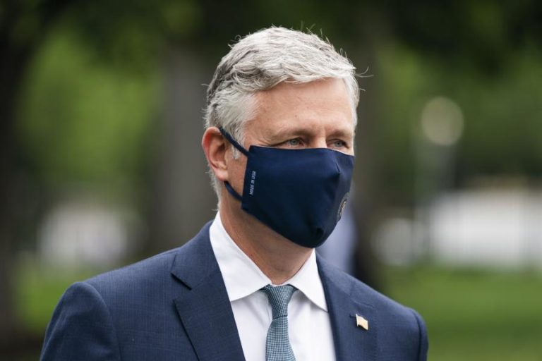COVID-19: CONSELHEIRO PARA A SEGURANÇA NACIONAL DE TRUMP INFETADO