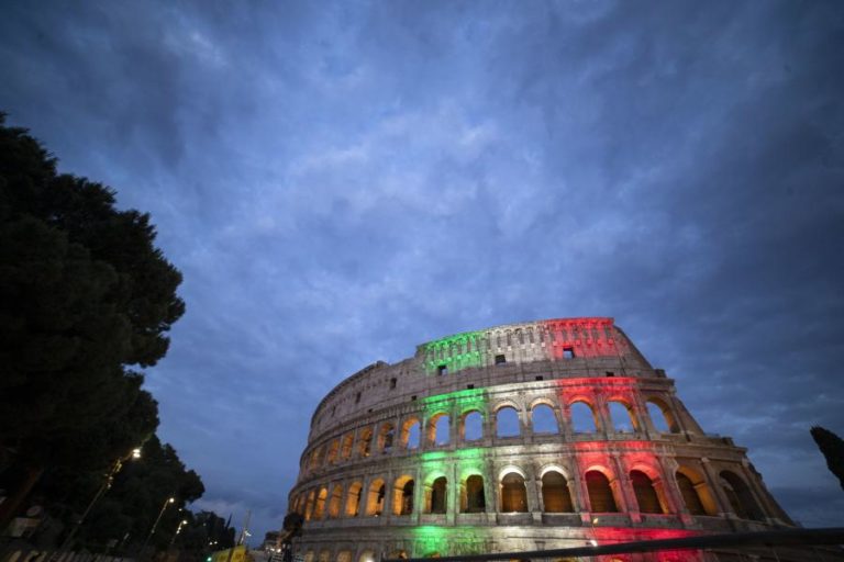 COVID-19: ECONOMIA ITALIANA CAI 17,3% NO 2.º TRIMESTRE, A MAIOR QUEDA DE SEMPRE