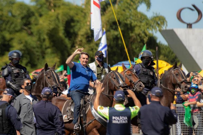 COVID-19: JUIZ DÁ 48 HORAS PARA PRESIDENTE DO BRASIL SE MANIFESTAR SOBRE PROTEÇÃO A ÍNDIOS