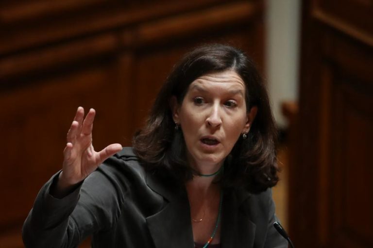 BES: CDS ESPERA QUE NÃO SEJAM PRECISOS MAIS SEIS ANOS PARA EXISTIR JULGAMENTO