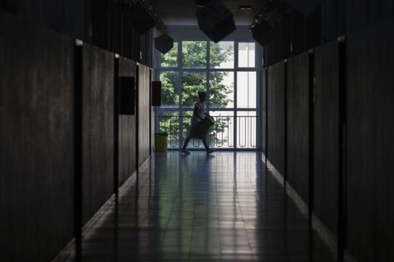 GOVERNO ESTENDE BOLSAS DE CONTRATAÇÃO DE PESSOAL NÃO DOCENTE A TODAS AS ESCOLAS