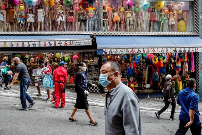 COVID-19: SÃO PAULO ANTECIPA REABERTURA DE GINÁSIOS, CINEMAS E EVENTOS CULTURAIS