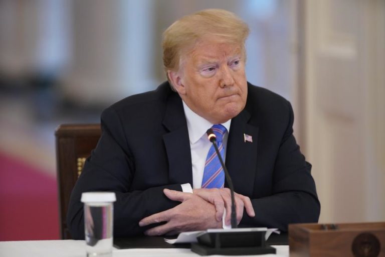 JUIZ NORTE-AMERICANO LEVANTA INTERDIÇÃO DE PUBLICAR LIVRO POLÉMICO SOBRE DONALD TRUMP