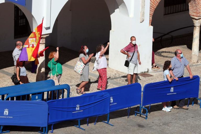 COVID-19: VEÍCULOS JÁ VIAJAM ENTRE ALGARVE E ANDALUZIA PELA PONTE SOBRE GUADIANA