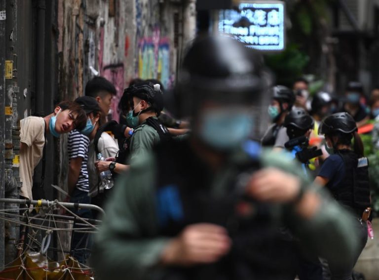 ONU ALARMADA COM PRISÕES EM HONG KONG APÓS APROVAÇÃO DE NOVA LEI DE SEGURANÇA