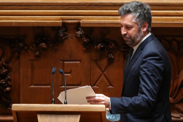 COVID-19: MINISTRO RECONHECE QUE OCUPAÇÃO BAIXA DOS COMBOIOS NÃO SIGNIFICA QUE “TUDO ESTÁ BEM”