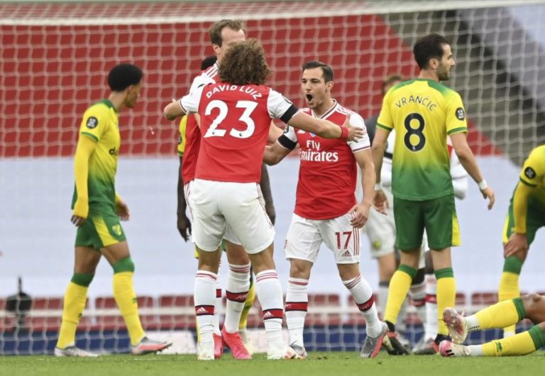 CÉDRIC SOARES MARCA NA ESTREIA PELO ARSENAL, LEICESTER PERDE E PODE SAIR DO PÓDIO