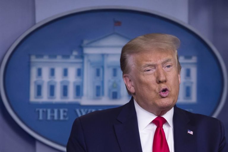 LIVRO DE SOBRINHA DE DONALD TRUMP SERÁ LANÇADO NO DIA 14 DE JULHO