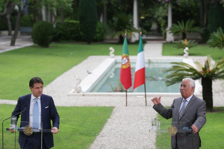 ANTÓNIO COSTA E GIUSEPPE CONTI AVISAM QUE DEGRADAÇÃO DAS PREVISÕES ECONÓMICAS IMPÕEM ACORDO EUROPEU JÁ