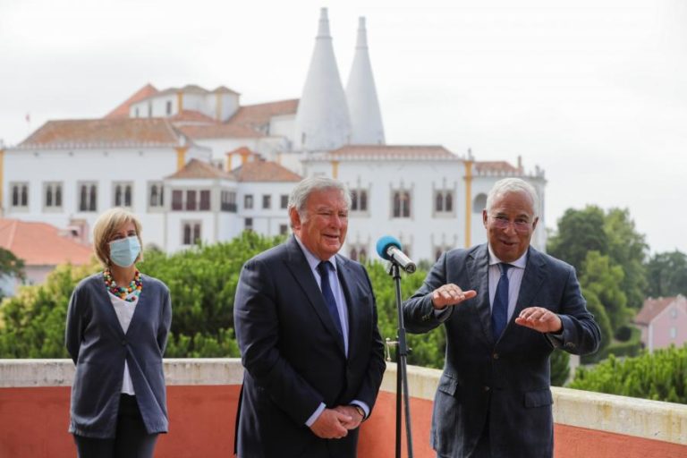 COVID-19: BASÍLIO HORTA AFIRMA QUE ESTÃO A BAIXAR OS CASOS ATIVOS EM SINTRA