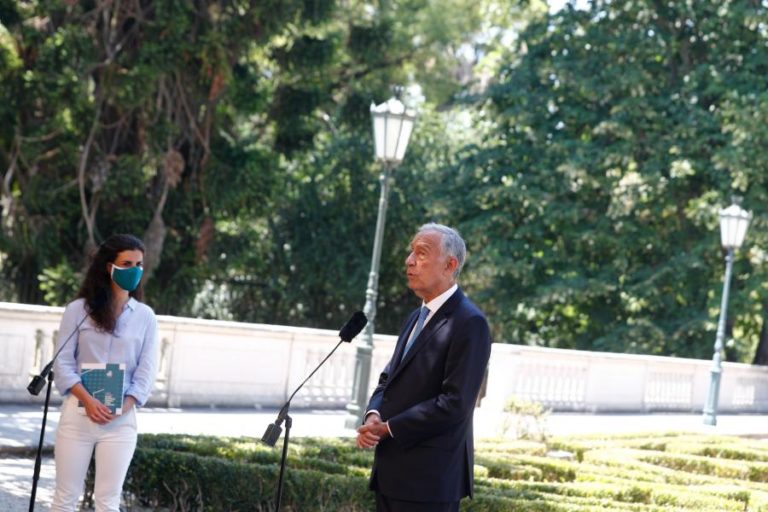 PR LAMENTA MORTE DE BOMBEIRO EM LEIRIA NUM DIA “MUITO INTENSO E DIFÍCIL”
