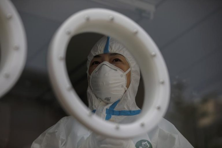 COVID-19: CHINA DETETA 16 NOVOS CASOS DE CONTÁGIO LOCAL NO NOROESTE