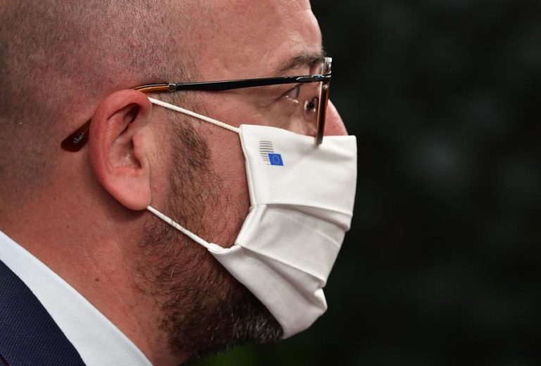 UE/CIMEIRA: CHARLES MICHEL INTENSIFICA CONVERSAÇÕES BILATERAIS ANTES DE RETOMA DA REUNIÃO
