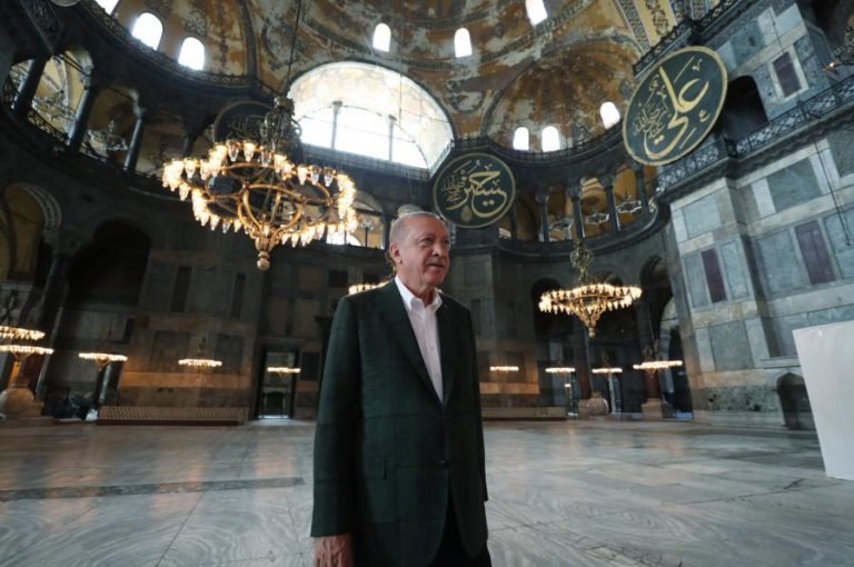 SÍRIA: TURQUIA VAI PERMANECER NO PAÍS “ATÉ QUE O POVO SEJA LIVRE” – ERDOGAN
