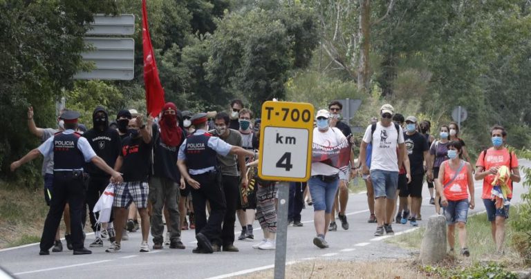 INDEPENDENTISTAS CATALÃES PROTESTAM CONTRA VISITA DE REI DE ESPANHA