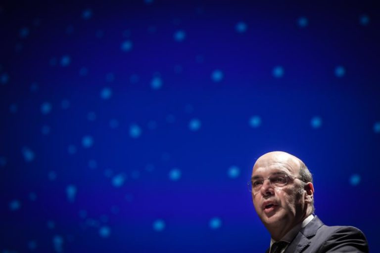 COVID-19: GOVERNO ADMITE REVER PREVISÕES DE CRESCIMENTO DO ORÇAMENTO SUPLEMENTAR