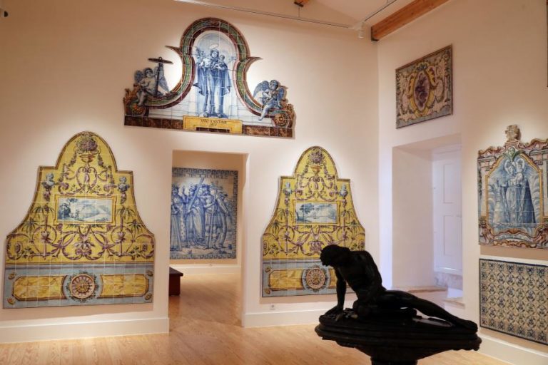 MUSEU BERARDO ESTREMOZ ABRE SÁBADO COM AZULEJO EM DESTAQUE E ENTRADAS GRÁTIS ATÉ AGOSTO