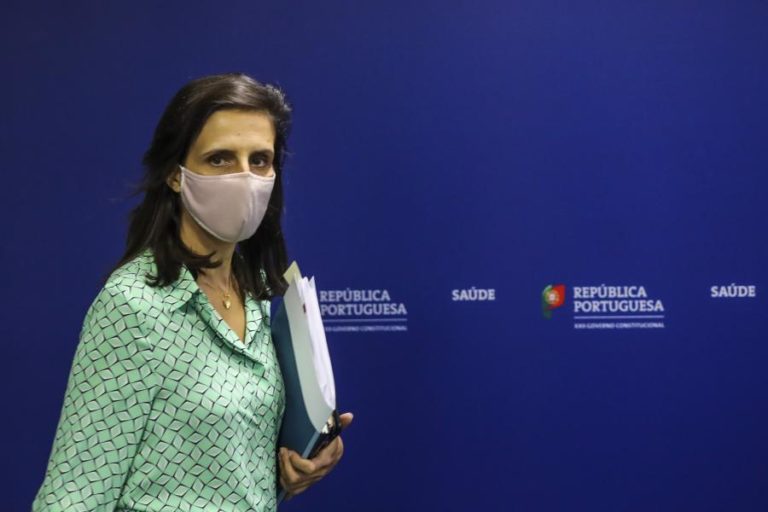 COVID-19: PASSAGEIROS QUE CHEGAM AOS AEROPORTOS SEM TESTE “SÃO RESIDUAIS”