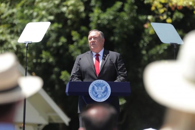 MIKE POMPEO APELA AO “MUNDO LIVRE” QUE TRIUNFE SOBRE A “NOVA TIRANIA” CHINESA