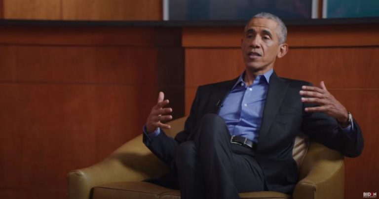 EUA/ELEIÇÕES: OBAMA CRITICA TRUMP POR ENVIAR AGENTES FEDERAIS PARA MANIFESTAÇÕES PACÍFICAS