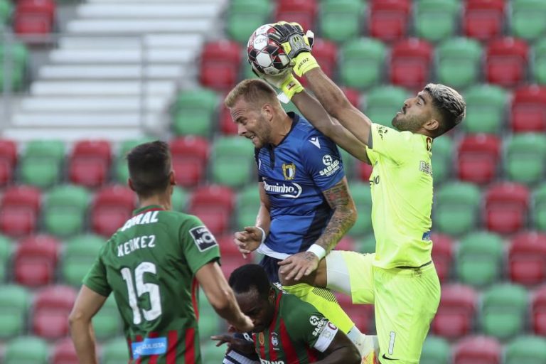 FAMALICÃO EMPATA COM MARÍTIMO E FALHA ACESSO À EUROPA
