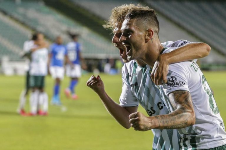 AVES E VITÓRIA DE SETÚBAL IMPEDIDOS DE SE INSCREVEREM NAS PROVAS PROFISSIONAIS