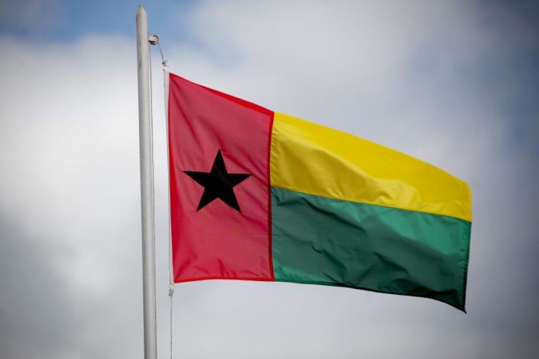 JUIZ MANDA DETER MINISTRO DOS TRANSPORTES DA GUINÉ-BISSAU POR SUSPEITA DE OBSTRUÇÃO