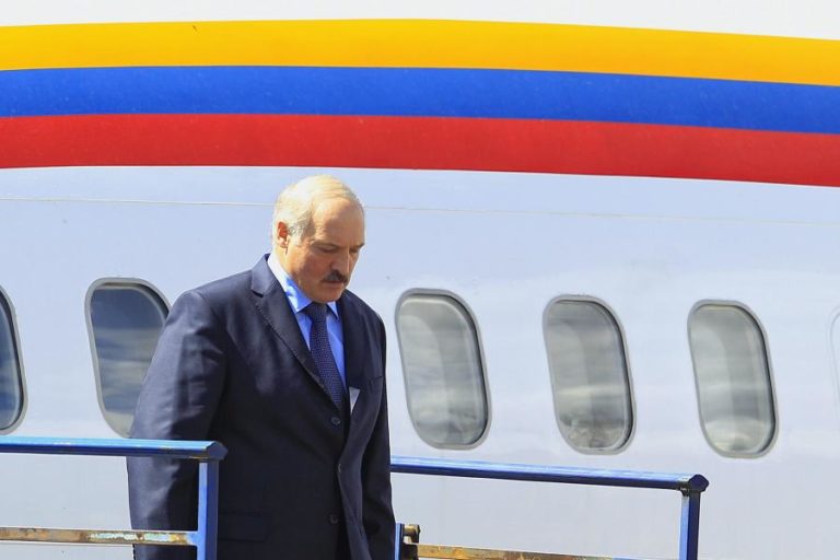 BIELORRÚSSIA: PRESIDENTE ORDENA AO EXÉRCITO PARA QUE DEFENDA A INTEGRIDADE TERRITORIAL DO PAÍS