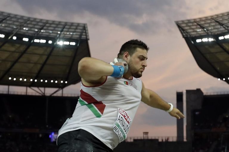 TSANKO ARNAUDOV SEXTO EM ‘MEETING’ NA POLÓNIA