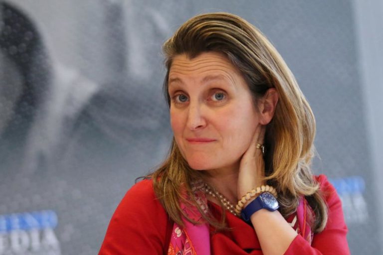 CANADÁ PROMETE RETALIAR PROTECIONISMO DOS EUA EM RELAÇÃO AO SEU ALUMÍNIO