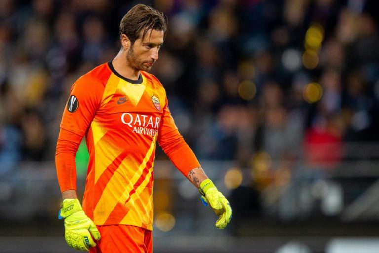 COVID-19: GUARDA-REDES ANTONIO MIRANTE, DA ROMA DE PAULO FONSECA, TESTA POSITIVO