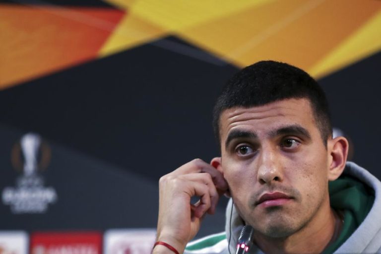 BATTAGLIA ANUNCIA SAÍDA DO SPORTING E DIZ QUE “NUNCA SOLTOU A MÃO AO GRANDE CLUBE”