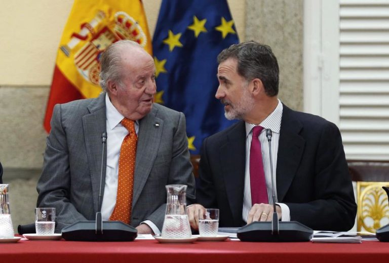 JUAN CARLOS I COMUNICOU QUE VAI VIVER PARA FORA DE ESPANHA