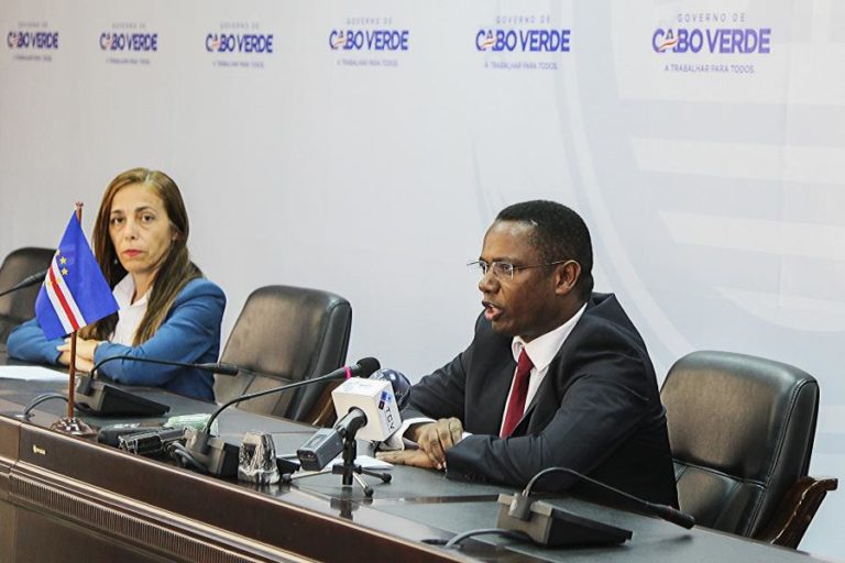 COVID-19: SUSPENSÃO DO SERVIÇO DA DÍVIDA É “BOA MEDIDA” MAS CABO VERDE QUER MAIS