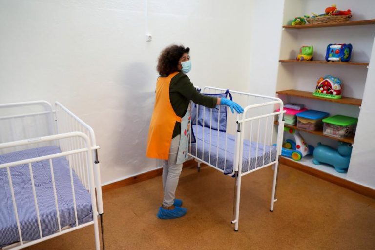 BEBÉS QUE PASSAM MAIS DE 10 HORAS EM CRECHES SUJEITOS A ‘STRESS’ CRÓNICO E DOENÇAS FUTURAS