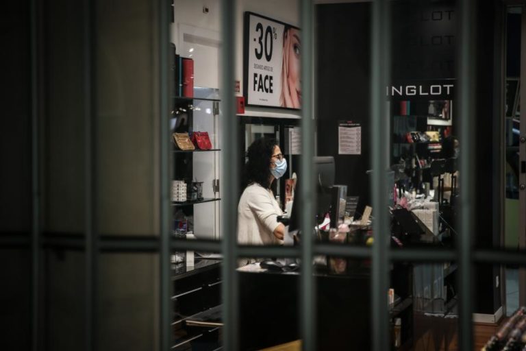 COVID-19: COMERCIANTES MOSTRAM-SE ESPERANÇOSOS COM REPOSIÇÃO DE HORÁRIOS EM LISBOA