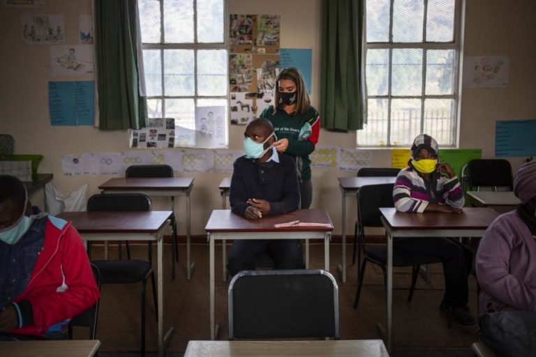 COVID-19: 43% DAS ESCOLAS NO MUNDO SEM CONDIÇÕES DE HIGIENE QUE GARANTAM REABERTURA SEGURA