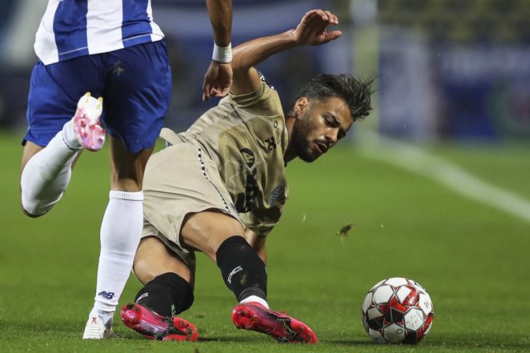 FC PORTO APRESENTA CARRAÇA COMO REFORÇO