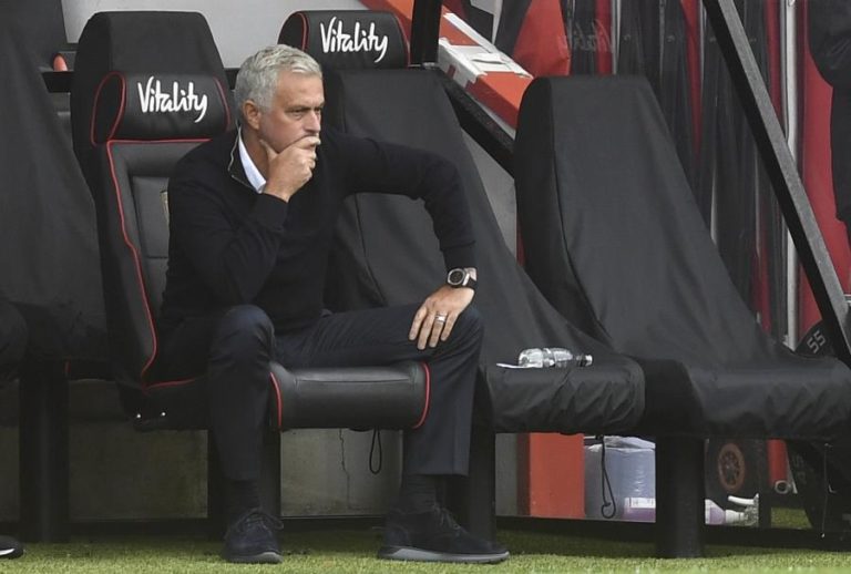 MOURINHO INICIA LIGA INGLESA FRENTE AO EVERTON, ESPÍRITO SANTO VAI A SHEFFIELD