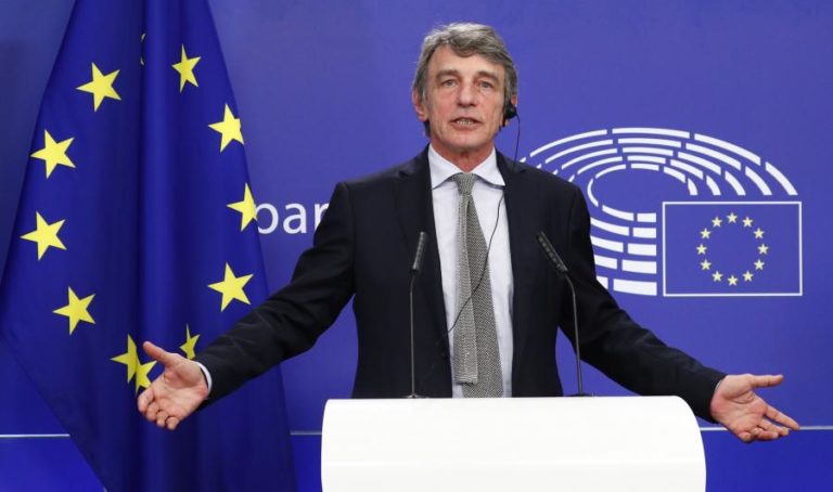 MALI: PARLAMENTO EUROPEU CONDENA “MUDANÇAS INCONSTITUCIONAIS” E APELA A DIÁLOGO